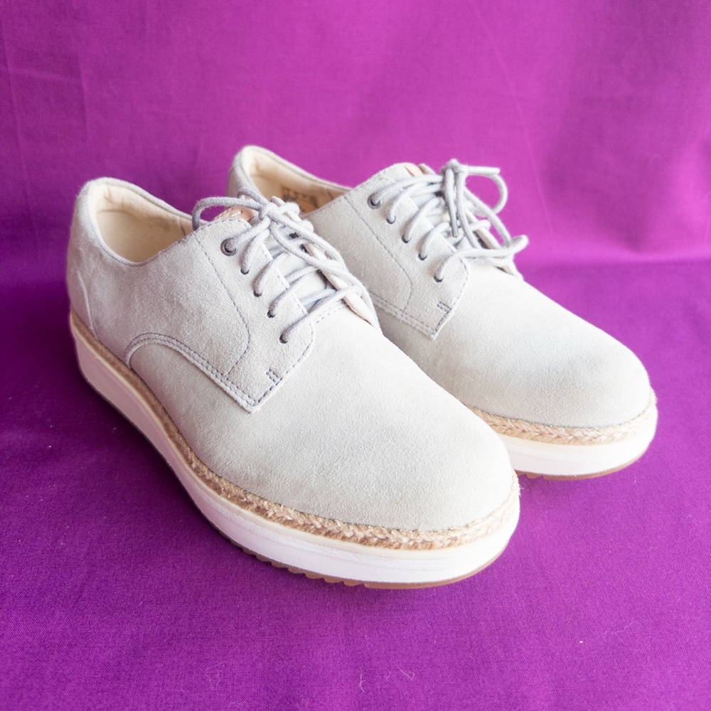 Clarks Artisan Suede Oxford Shoes Light Blue Gray Women Size 6.5